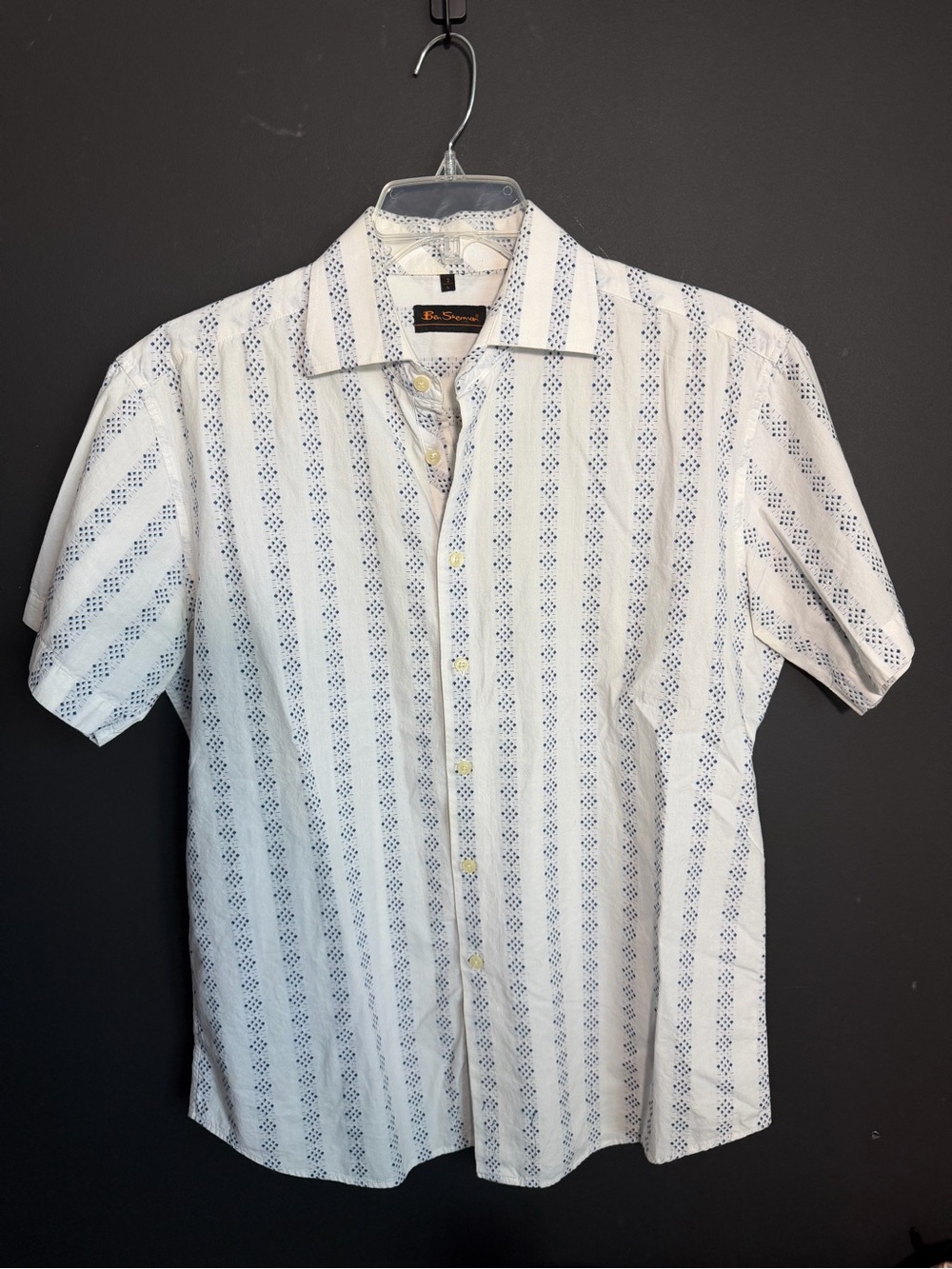 Ben Sherman Men’s Button Down Shirt. Size Large